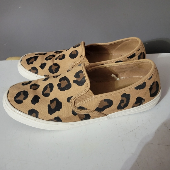 Leopard Print Tan Slip-On Sneakers - Picture 3 of 8